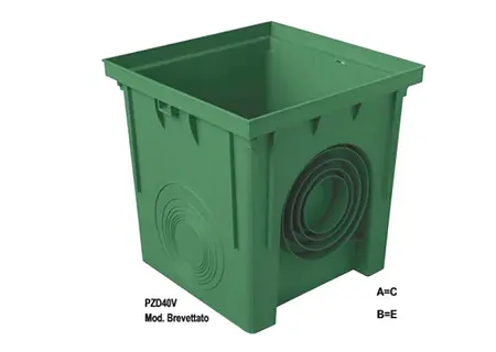 Pozzetto in PP mm. 250×250 predisposto per il bloccaggio e l’innesto di tubi: D. 80-100-125 D. 80-100-125-140 verde-First-Tubiplast